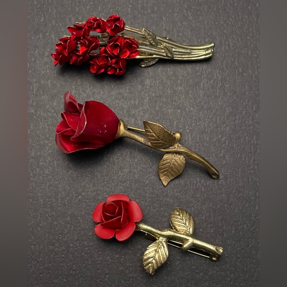 Vintage David Monn Brooch Dozen Red Roses Bouquet Signed - Picture 7 of 8